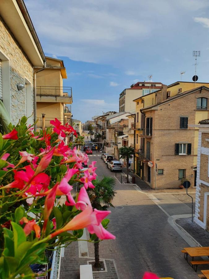Hotel Casa Matilda Porto SantʼElpidio Exterior foto